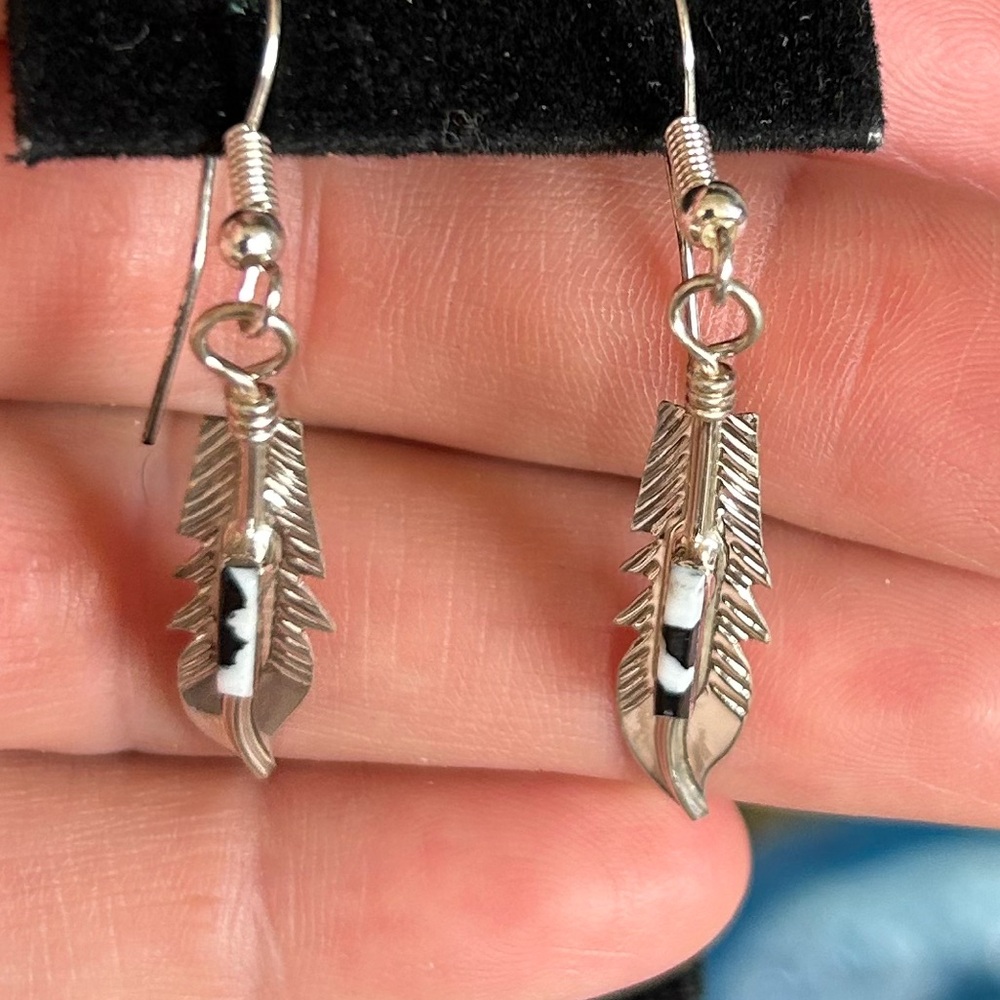Navajo made white Buffalo Sterling Silver Feather Earrings 925